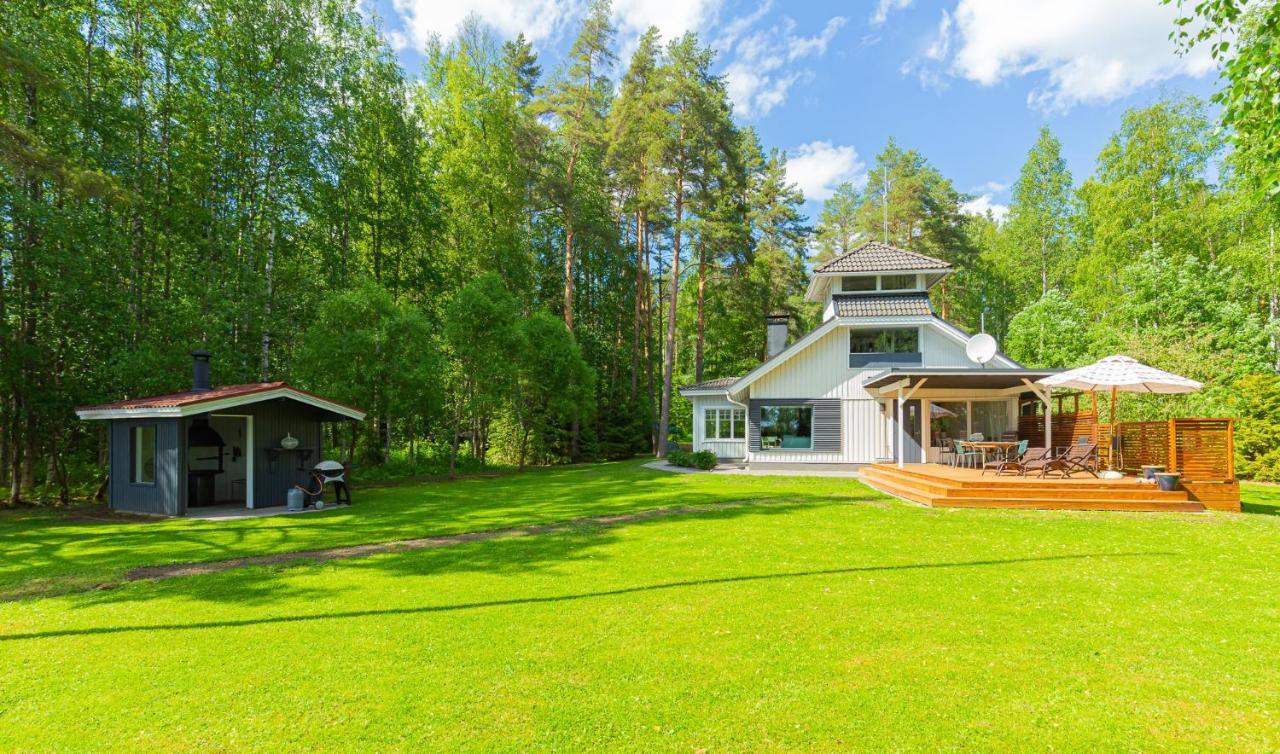 Villa Tuuliniemi Muurame ภายนอก รูปภาพ